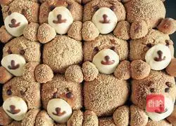 Illustration of how to squeeze buns 2