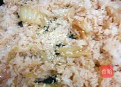 Illustration of making seaweed kimchi dumplings 5