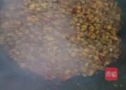 Illustration of how to stir-fry diced beef 5