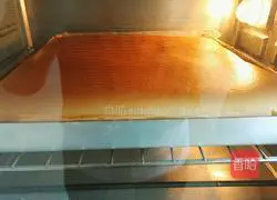 Illustration of how to make small four rolls 14