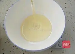 Gold Pillow Cake Recipe Illustration 3