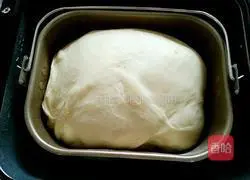 Illustration of how to make oil-free bread 4