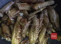 Illustration of how to make beer sauce duck 3