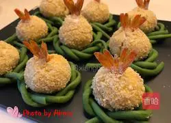 Illustration of how to make potato, anchovies and shrimp balls 5