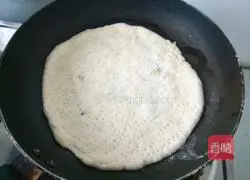 Microwave Fruit Pizza Illustration of how to do it 5