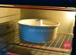 Banana Cranberry Chiffon Cake Recipe Illustration 10