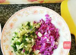 Microwave Illustration of how to make pizza 4