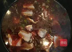 Soybean sprout stew Spicy fish recipe illustration 10