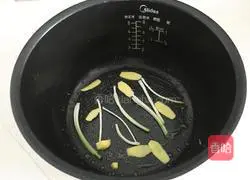 Illustration of how to make braised chicken with butter 7