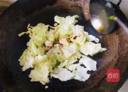 Illustration of how to make lotus white fungus with oily meat 9