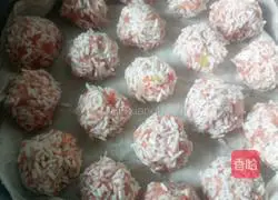 Illustration of how to make carrot and pearl meatballs 9