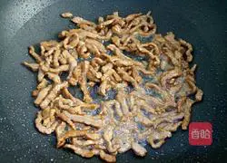 Illustration of how to make stir-fried spaghetti with black pepper and beef fillet 6