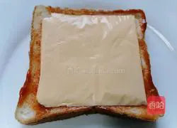 Toast Bacon Pizza Recipe Illustration 7