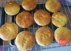 Yunnan traditional dim sum one Illustration of how to make egg white cake 9