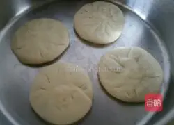 Illustration of how to make brown sugar small pot helmet 7