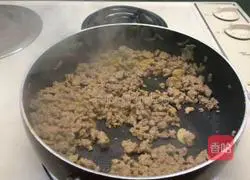 Spanish Spaghetti Omelette Recipe Illustration 4