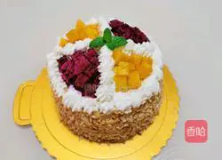Illustration of how to make simple fruit birthday cake with mango and dragon fruit 9