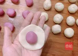 Illustration of how to make Sakura Crispy Pigment-free Dragon Fruit Version 3