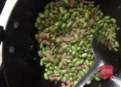 Illustration of how to make shredded pork with pickled vegetables and edamame 3