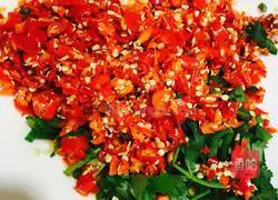 Illustration of how to make Daliang goat meat powder 1