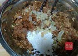 White radish Illustration of how to make meatball soup 4