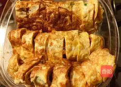 [Korean] Tuna Kimchi Egg Rolls Illustration 8