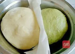 Illustration of how to make matcha plaid toast 5