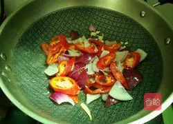 Illustration of how to make spicy fried clams 6