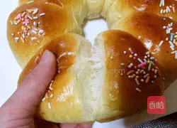 Flower Bread Recipe Illustration 17