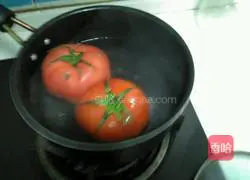 Illustration of how to make diced chicken pizza sauce 2