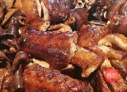 Hakka three-cup duck recipe 6