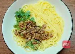 Illustration of how to make braised noodles with minced meat sauce 14