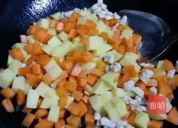 Illustration of how to make curry chicken rice 5