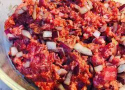 Illustration of how to make red stewed beef patties with pan-fried beef patties 6