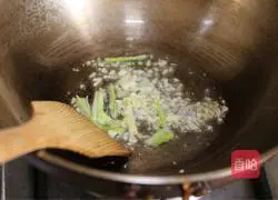 Illustration of how to make fried lotus root with assorted black bean paste 6