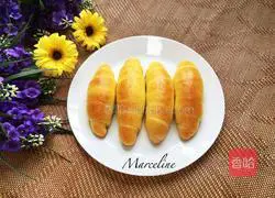 Illustration of how to make butter rolls 10