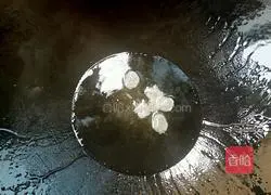 Illustration of how to make braised chicken 6