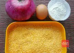 Illustration of how to make fried onion rings 1