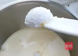 Watermelon Cream Cake Recipe Illustration 4