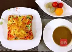 Orleans Chicken Toast Pizza Recipe Illustration 12