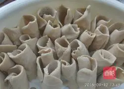 Illustration of how to make noodles with noodles 9