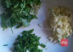 Illustration of how to make cold Houttuynia cordata 2