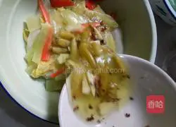 Illustration of how to make spicy and sour kimchi 8