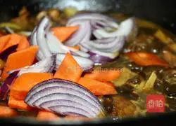 Illustration of how to make braised chicken and rice 11