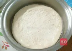 Illustration of how to make original barbecue chicken pizza 9