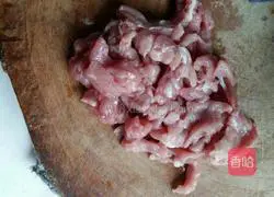 Mu Xu pork slices Illustration of how to do it 1