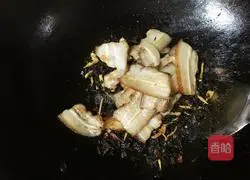 Illustration of how to make pork with pickled vegetables 17