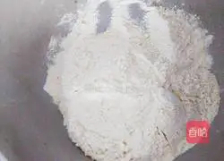 Illustration of making pizza with electric pan 1