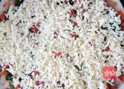 Illustration of how to make pizza with electric pan 14