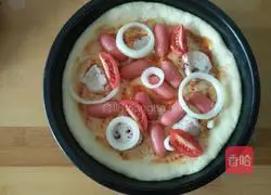 Taiwanese Sausage Pizza Recipe Illustration 4